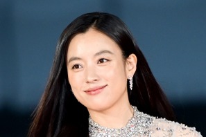 ハン・ヒョジュ、20周年の節目に誓う“さらなる飛躍”…20年を振り返る写真も話題！ 画像