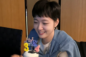 キム・ゴウン、34歳の誕生日もベリーショートでフレッシュ全開！女優としての飛躍にも注目【PHOTO】 画像