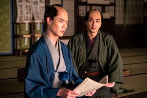 「いいコンビになれそうだったのに」横浜流星＆宮沢氷魚のオフショット公開「べらぼう～蔦重栄華乃夢噺～」 画像