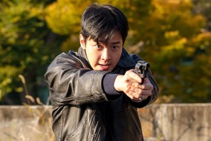 『カマキリ』で出会う新しいチャン・ドンユンの“鋭すぎる目”に心を撃ち抜かれる 画像