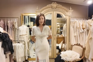 65歳でこの仕上がり!?『涙の女王』“悪女”イ・ミスク、約40年ぶりのウエディングドレス姿に絶賛の声 画像