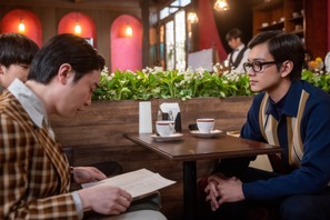 「あんぱん」第106回あらすじ　偶然メイコと鉢合わせた嵩は、会ったことをのぶに内緒にするよう口止めし…8月25日放送 画像