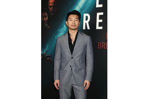 シム・リウ「溺れ死にかけた」『ラスト・ブレス』“全力”撮影エピソード明かす 画像