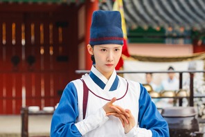 『暴君のシェフ』で輝くイム・ユナの「歴代級ビジュアル」大絶賛の声【PHOTO】 画像