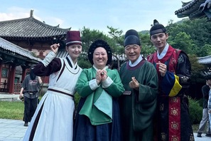 早くも“ロス感”…ユナが公開した『暴君のシェフ』オフショットに嘆く声続出「行かないで」【PHOTO】 画像