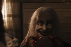 “ポスト・アナベル”恐怖のスージー人形降臨『死霊館 最後の儀式』本編映像第2弾 画像