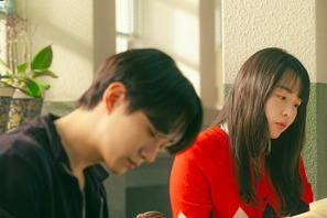 イ・ジュノ×キム・ミンハ『テプン商事』の衣装、言葉、心まで“97年”を生きた俳優たち 画像