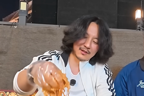 俳優キム・ナムギル、自然体すぎでは…食いしん坊ぶりに「厨房のおばちゃんみたい」と共演者がツッコミ 画像