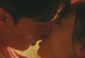 「天変地異のようなキス」で高視聴率スタートとなった韓国ドラマ『ダイナマイト・キス』 画像