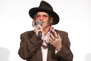 ジョニー・デップ、8年半ぶりの来日＆神対応フォト一挙解禁『モディリアーニ！』 画像