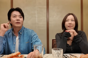 クォン・サンウ♡ソン・テヨン夫婦、相変わらずラブラブ！「シャネル買ってもらった」 画像