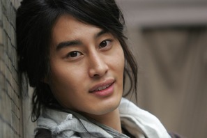 あの人は今/ヨン様ドラマでスターになるも突如消えてしまったイ・フィリップ 画像