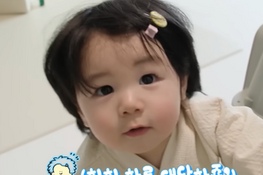 俳優シム・ヒョンタク、愛息ハルくんの“10秒間” 自立に感動「これが親の気持ち…」 画像