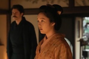 「ばけばけ」第87回あらすじ・場面写真　外から物音が聞こえ、様子を見に行ったヘブンとトキは、衝撃のモノを目のあたりにする…2月3日放送 画像