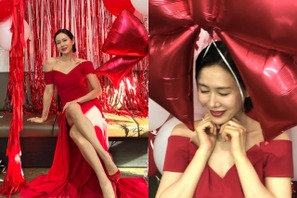 「息子さんも驚いてるはず」ソン・イェジン、息を呑む“超絶美脚”を披露【写真】 画像