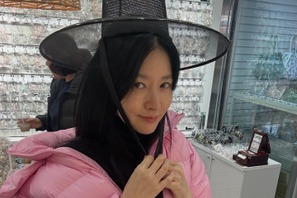 イ・ヨンエが伝統市場で“爆買い”？気さくな交流＆お茶目な一面にほっこり【PHOTO】 画像