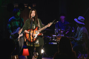 生見愛瑠“Ayane”歌う『君が最後に遺した歌』劇中曲「君と見つけた歌」MV 画像