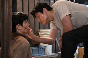 「何処までスゲェんだ鈴木亮平さん!!」「2人いるのかと…」儀堂＆ニセ儀堂の撮影裏が公開！「リブート」 画像