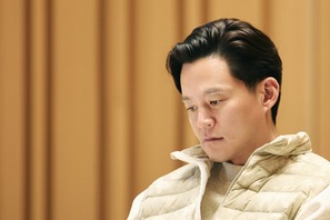 演劇で新境地に挑むイ・ソジン、『ワーニャ伯父さん』への熱い意気込みを語る 画像