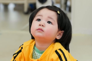 シム・ヒョンタクの愛息ハルくん、早くも将来の有望株!? 驚異の運動神経を披露 画像