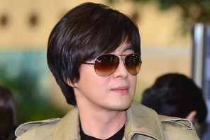 “ヨン様”、久々の近況が話題に。人気スター所属会社の株を大量購入のナゾ 画像