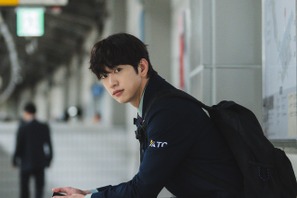 「代替不可能なロマンス職人」パク・ジニョン、出演作ごとに“伝説のカップル”を誕生させる圧倒的な表現力！ 画像