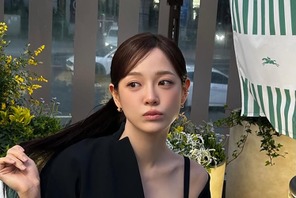 雰囲気変わった？『社内お見合い』女優キム・セジョン、 美しさに磨きがかった事務所移籍後の近況【PHOTO】 画像