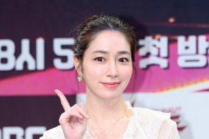 長女誕生から約2年…女優イ・ミンジョンが“新たな家族”を報告！「養う家族が増えました」 画像