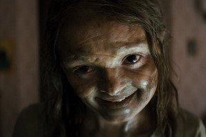 『THE MUMMY／ザ・マミー 棺の中の少女』戦慄場面写真＆和やかメイキングショット 画像