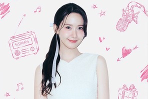 少女時代ユナが“ラジオDJ”に変身⁉誕生日記念ライブ配信でファンと特別な時間を過ごす 画像