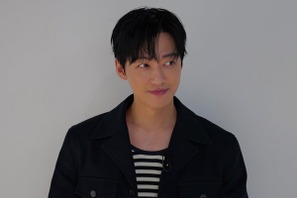 “48歳”ナムグン・ミンにネット民が二度見!?14時間お酒を飲み続けてもむくみ一つなしの神ビジュアル！ 画像