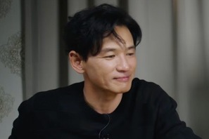ファン・ジョンミンが“10歳若返った”!?イケオジすぎるビジュアルにファン騒然！ 画像