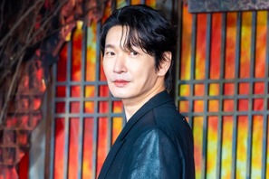 Netflix新作『トングン』で王役を演じるチョ・スンウ、ナム・ジュヒョクとノ・ユンソへの熱い信頼を明かす 画像