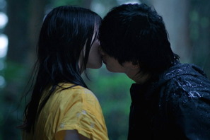 「涙なしで見れない」橋本環奈“緑”＆チェ・ジョンヒョプ“西上”、さよならのキスに反響「バカンスの法則」最終話配信 画像