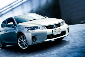 増税前の今なら手が届く？クルマ選び、狙うなら高級自動車メーカーのコンパクトカーか!? 画像