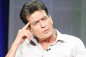 チャーリー・シーン、婚約者は既婚だった 画像