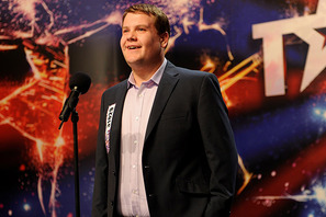 【特別映像】ポール・ポッツが“完全アウェー”で歌う下積み時代…『ワン チャンス』 画像