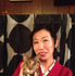 「カフェ・ギャラリー ねこまる茶房」店長の丸山晶代さんと愛猫