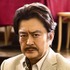 大和田伸也（謎の髭の紳士）／『エイプリルフールズ』-(C) フジテレビジョン