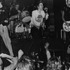 1977年7月27日、コペンハーゲンでのセックスピストルズのライブ。左より、シド・ヴィシャス、ポール・クック、ジョニー・ロットン、スティーブ・ジョーンズ（Photo by Keystone）