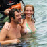 『Eat, Pray, Love』（原題）撮影中のハビエル・バルデムとジュリア・ロバーツ -(C) Splash/AFLO