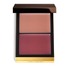 「シェイド アンド イルミネイト チーク 02」（8,500 円）／トム フォード ビューティ