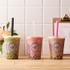 「ALFRED TEA ROOM」ドリンクメニュー　左から：アールグレイチョコミルクティー  、ストロベリーミルクティー 、抹茶ラテ