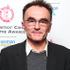ロンドンのプリンス・オブ・ウェールズ・シアターに登場したダニー・ボイル監督 -(C) Press Association／AFLO