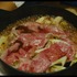 『すばらしき世界』すき焼き（C）佐木隆三/2021「すばらしき世界」製作委員会