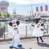 TDS20周年の新コスチュームがひとあし早く解禁！(C) Disney
