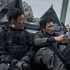 イ・ビョンホン×ハ・ジョンウメイキングカット『白頭山大噴火』(c)2019 CJ ENM CORPORATION, DEXTER STUDIOS & DEXTER PICTURES ALL RIGHTS RESERVED