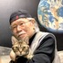 松本零士（2020年1月21日公式Twitter用に愛猫の四代目ミーくんと共に撮影）
