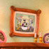 「ミニーの家」に飾られた写真 As to Disney artwork, logos and properties： (C) Disney
