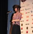 「日本シアタースタッフ映画祭」の授賞式でスピーチをする橋本愛
